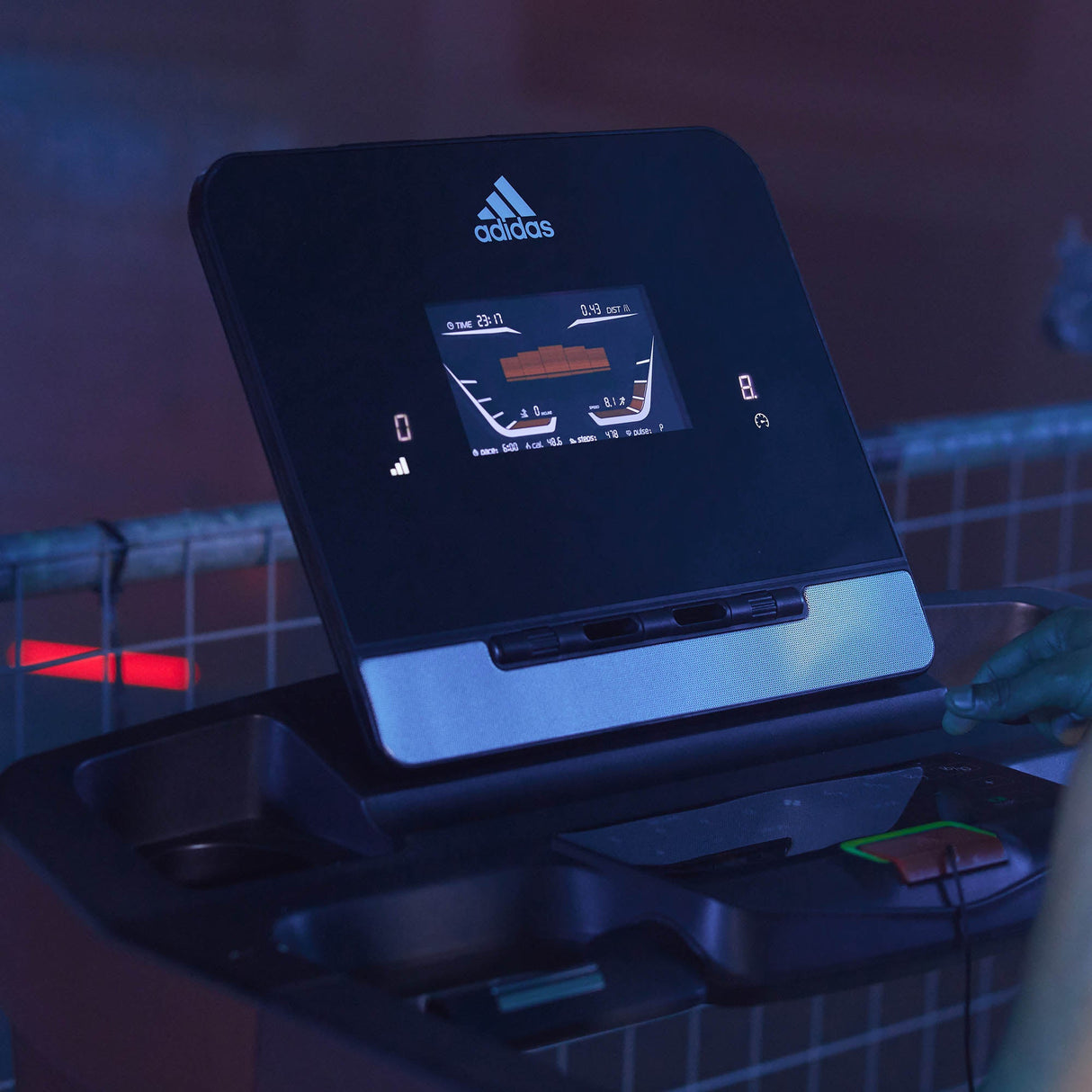 |adidas T-19 Treadmill - Lifestyle2|